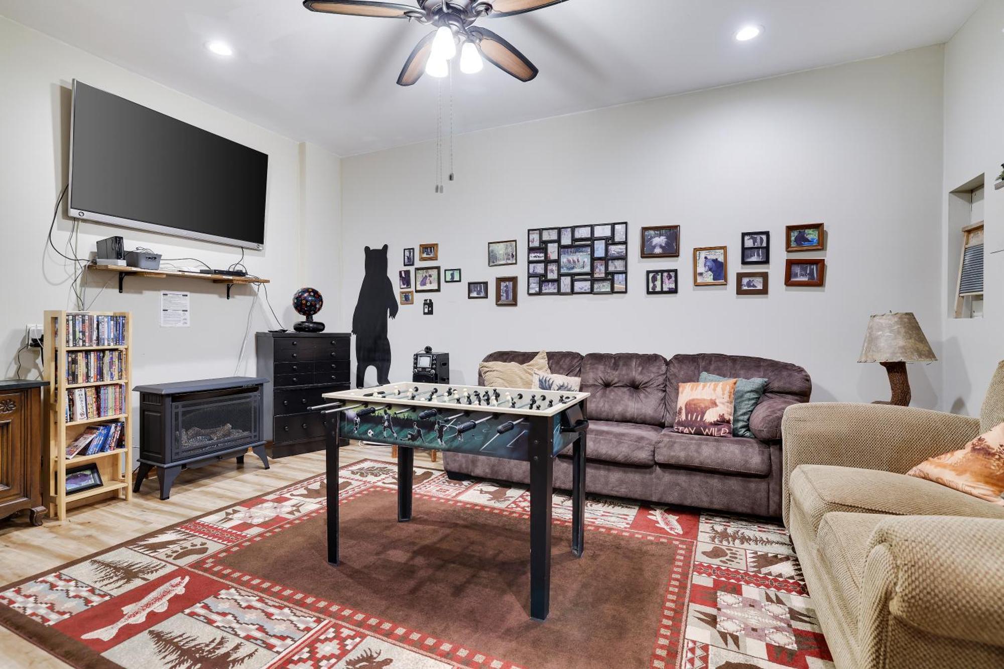 Serenity And Fun All In One In This Cozy Pocono Cabin Jim Thorpe Eksteriør bilde