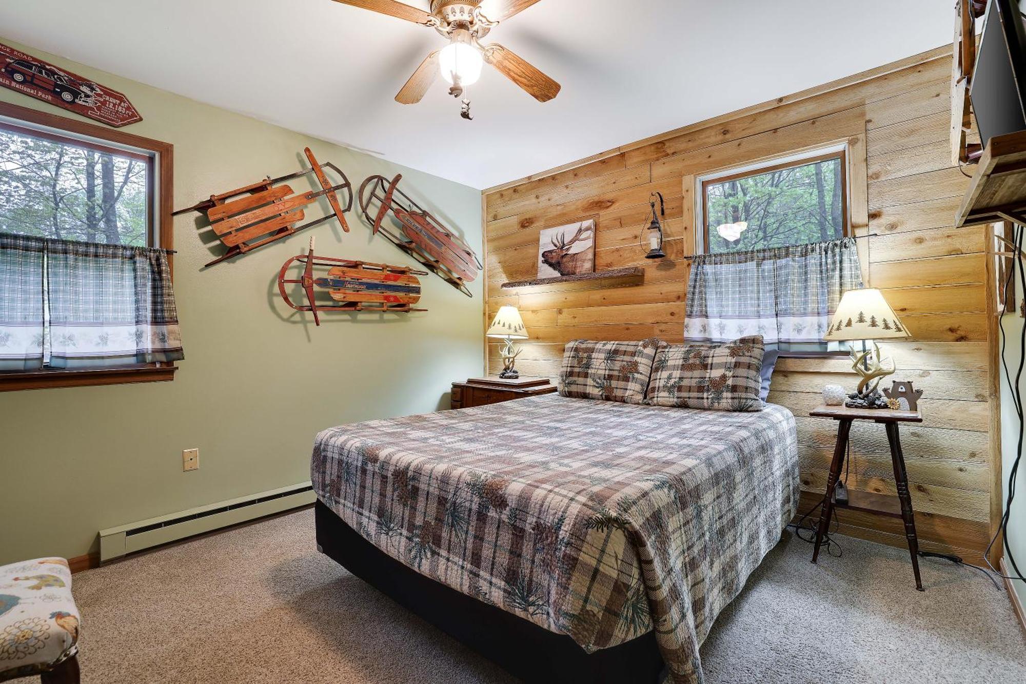 Serenity And Fun All In One In This Cozy Pocono Cabin Jim Thorpe Eksteriør bilde