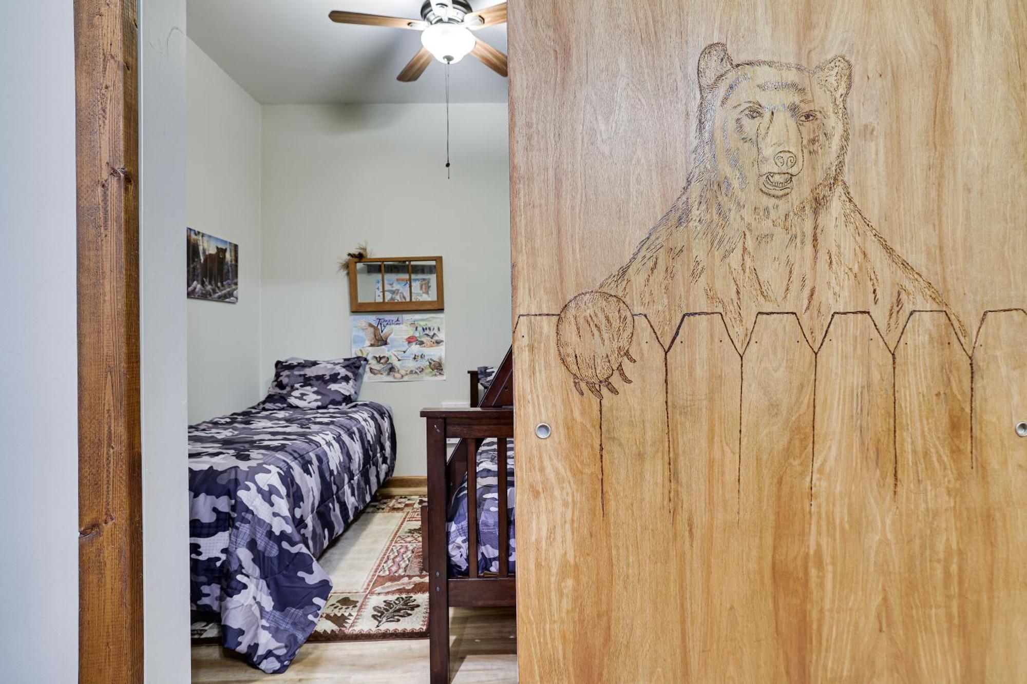 Serenity And Fun All In One In This Cozy Pocono Cabin Jim Thorpe Eksteriør bilde